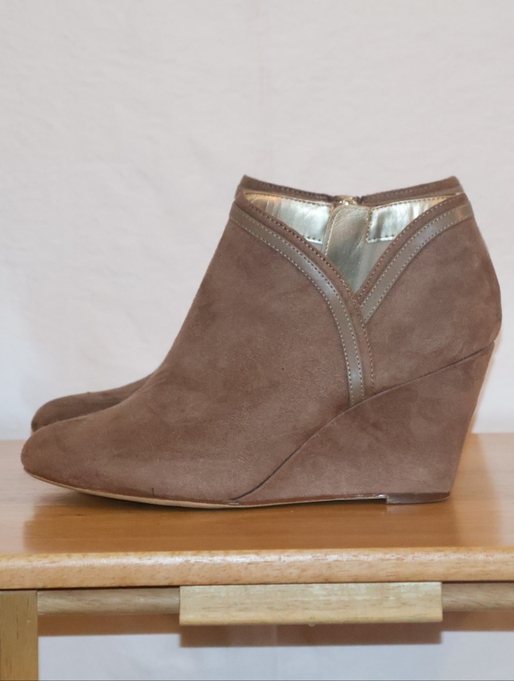 Xappeal Aubree Brown Faux Suede Wedge Booties. Size 8.